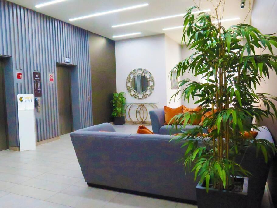 Club White London Bridge One Bedroom Apartment מראה חיצוני תמונה