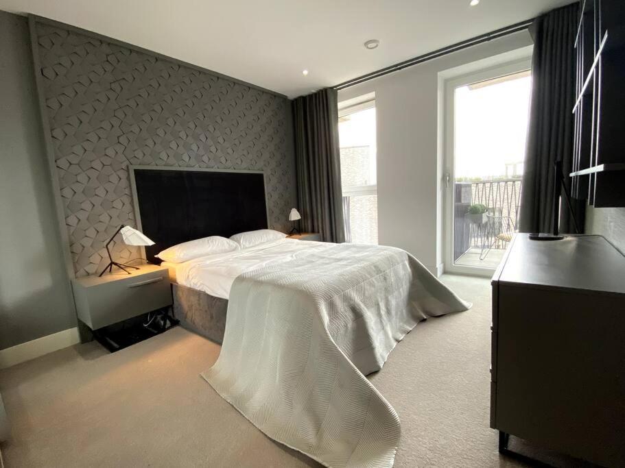 Club White London Bridge One Bedroom Apartment מראה חיצוני תמונה