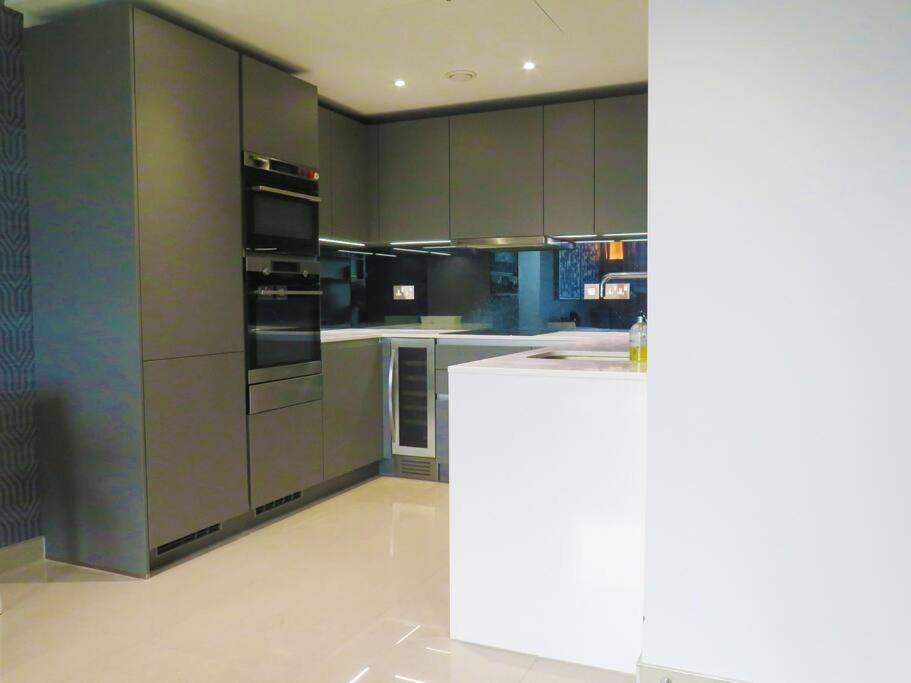 Club White London Bridge One Bedroom Apartment מראה חיצוני תמונה